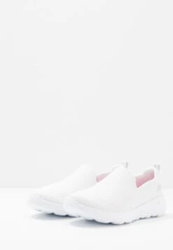 Go Walk Walking Trainers - Sportieve Wandelschoenen - White 10 Go Walk Walking Trainers - Sportieve Wandelschoenen - White -Zalando 1d14c9ca40d64cb28bc51a1e1e4a00d6