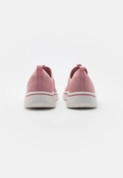 Go Walk Arch Fit Stretch Slip On - Sportieve Wandelschoenen - Light Pink 10 Go Walk Arch Fit Stretch Slip On - Sportieve Wandelschoenen - Light Pink -Zalando 22740cfd3c74497e935e169c4cdde671