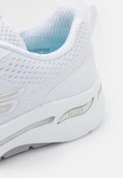 Go Walk Arch Fit Lace Up - Sportieve Wandelschoenen - White/Silver 13 Go Walk Arch Fit Lace Up - Sportieve Wandelschoenen - White/Silver -Zalando 4e215bfb01fd45af94d13e03e3846cc3