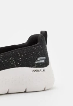 Go Walk Flex Slip On - Sportieve Wandelschoenen - Black/White 13 Go Walk Flex Slip On - Sportieve Wandelschoenen - Black/White -Zalando 76324c6e57514de1a6e6766413e6b173