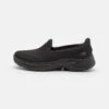 Go Walk 6 Slip On - Sportieve Wandelschoenen - Black