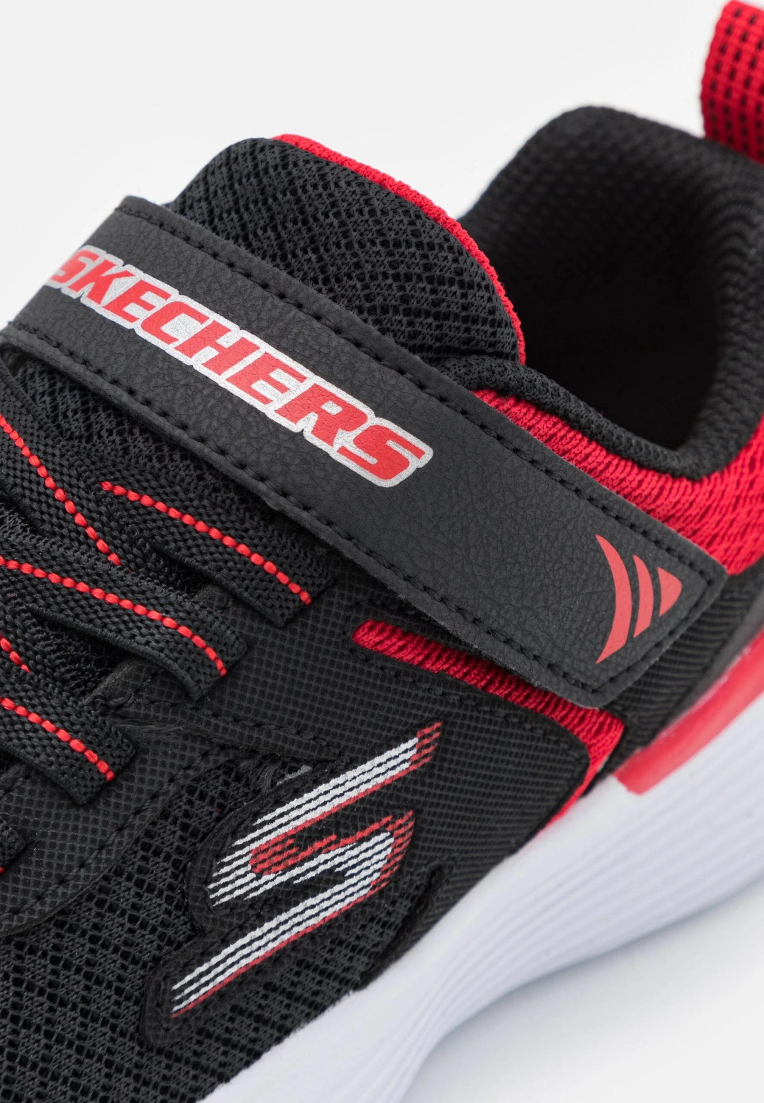 Go Run 400 V2 Darvix Unisex - Hardloopschoenen Neutraal - Black/Red 8 Go Run 400 V2 Darvix Unisex - Hardloopschoenen Neutraal - Black/Red - Afbeelding 6