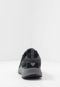 Go Run Consistent - Hardloopschoenen Neutraal - Black/Grey 11 Go Run Consistent - Hardloopschoenen Neutraal - Black/Grey -Zalando e5a8fd3b1eb74d85ad2f271506826ff3