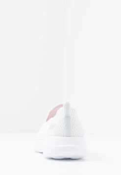 Go Walk Walking Trainers - Sportieve Wandelschoenen - White 11 Go Walk Walking Trainers - Sportieve Wandelschoenen - White -Zalando f1a03ab60d144a1f8e29e6a8c5e700cc